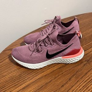 9.5 Nike epic react flyknit infinity women’s shoes